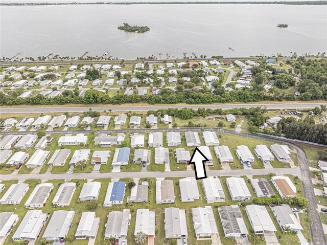 818 Thrush Circle, Sebastian, FL 32976