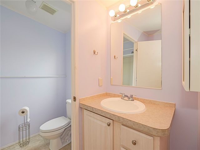 818 Thrush Circle, Sebastian, FL 32976