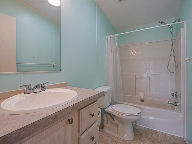 818 Thrush Circle, Sebastian, FL 32976