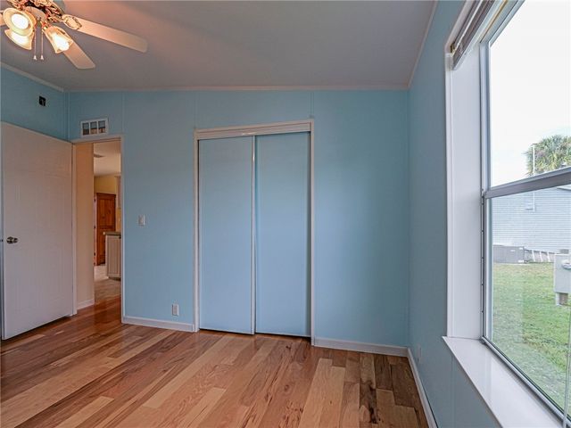 818 Thrush Circle, Sebastian, FL 32976