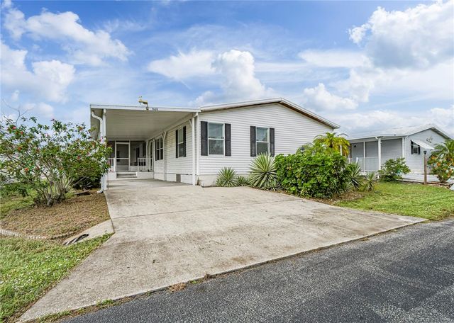 818 Thrush Circle, Sebastian, FL 32976