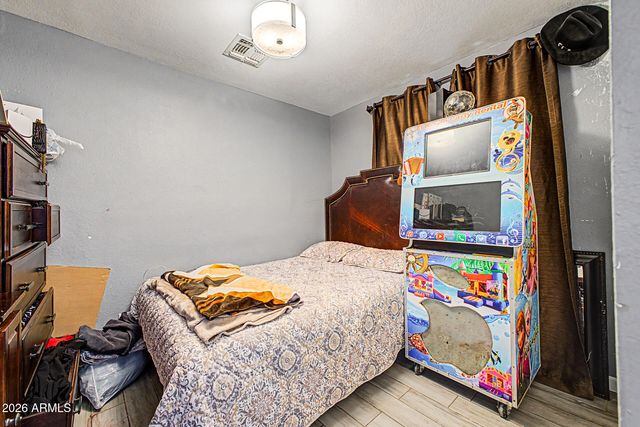 3617 S 17TH Street, Phoenix, AZ 85040