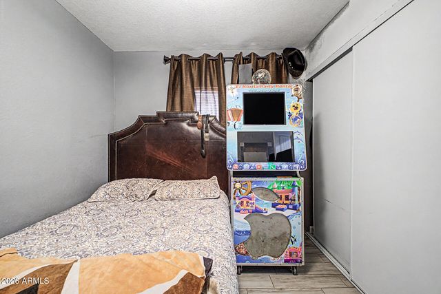3617 S 17TH Street, Phoenix, AZ 85040