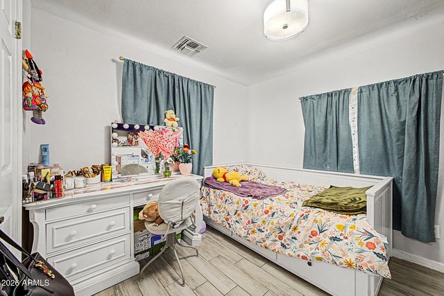 3617 S 17TH Street, Phoenix, AZ 85040