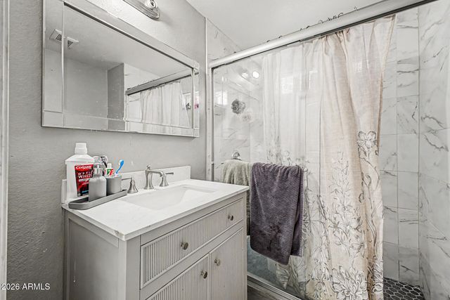 3617 S 17TH Street, Phoenix, AZ 85040