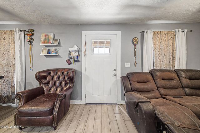 3617 S 17TH Street, Phoenix, AZ 85040
