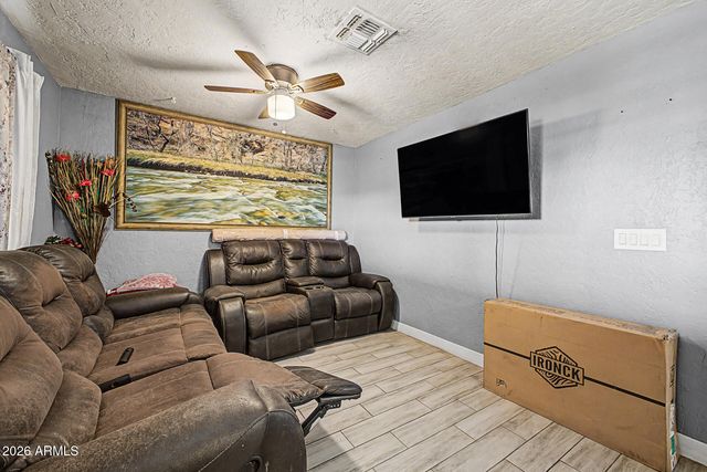 3617 S 17TH Street, Phoenix, AZ 85040