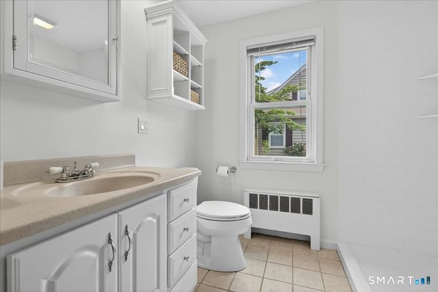 84 Jesswig Drive, Hamden, CT 06517