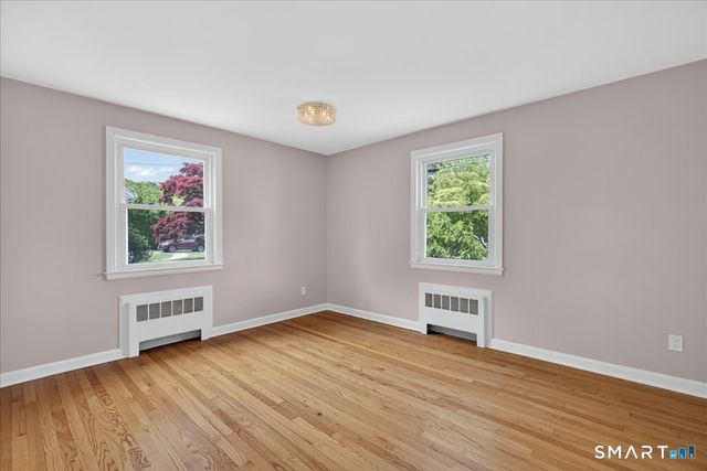 84 Jesswig Drive, Hamden, CT 06517