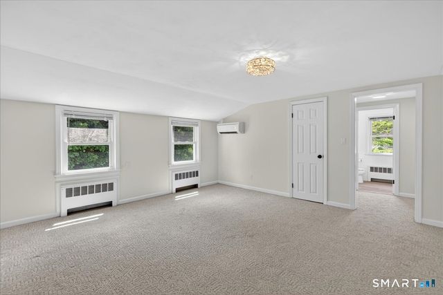 84 Jesswig Drive, Hamden, CT 06517