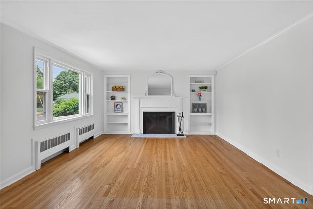 84 Jesswig Drive, Hamden, CT 06517