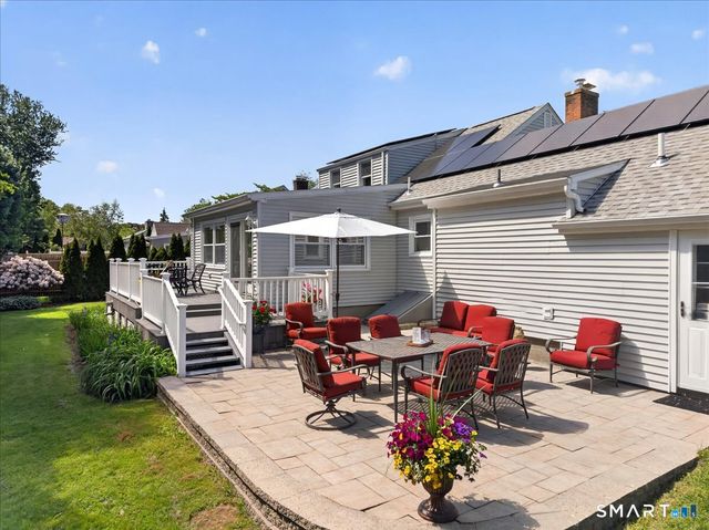 84 Jesswig Drive, Hamden, CT 06517