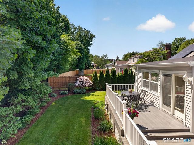 84 Jesswig Drive, Hamden, CT 06517