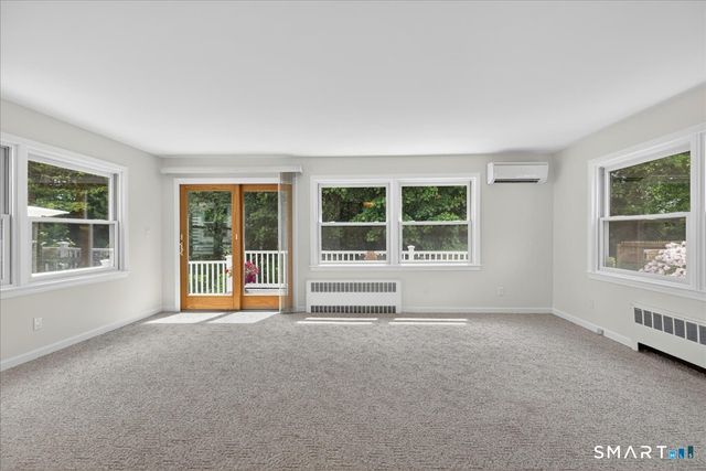 84 Jesswig Drive, Hamden, CT 06517
