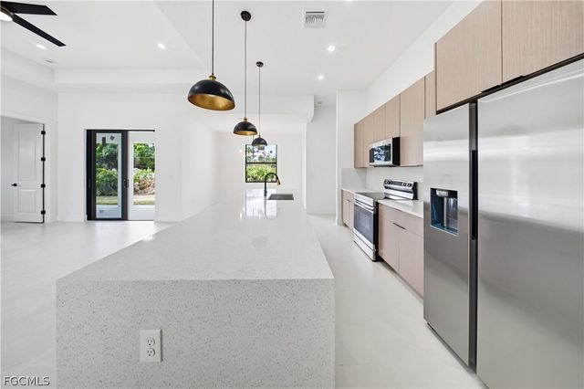 1202 Calvin AVE, Lehigh Acres, FL 33972