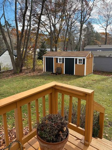 176 Lower Collins Street, Seabrook, NH 03874