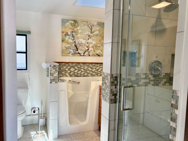 176 Lower Collins Street, Seabrook, NH 03874