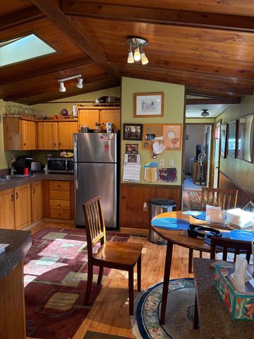 176 Lower Collins Street, Seabrook, NH 03874