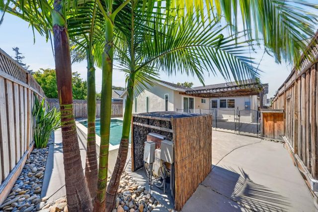 276 Bieber, San Jose, CA 95123