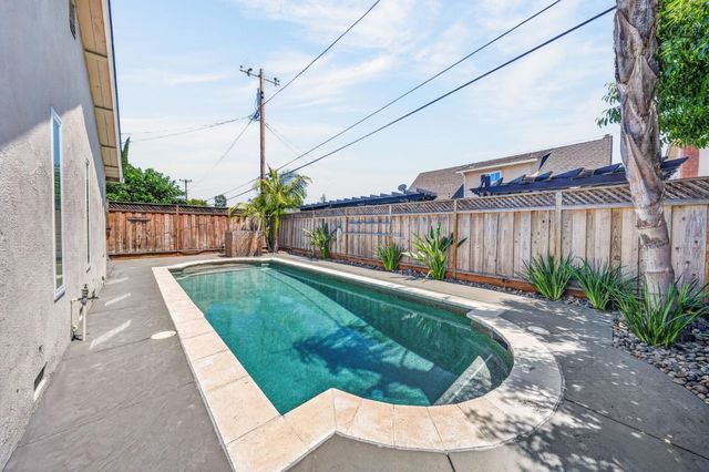 276 Bieber, San Jose, CA 95123