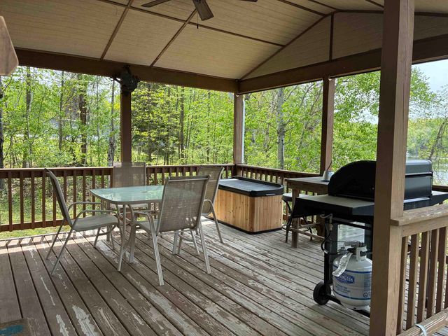 5882 Lakeside Drive, Gladwin, MI 48624