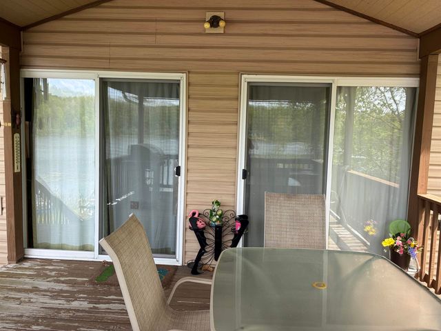 5882 Lakeside Drive, Gladwin, MI 48624