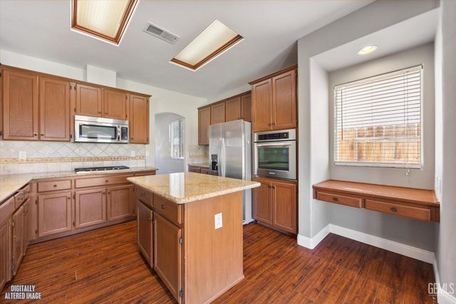 12419 Schooner Beach Drive, Bakersfield, CA 93311