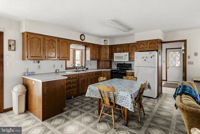 85 WISSLER RD, Lititz, PA 17543