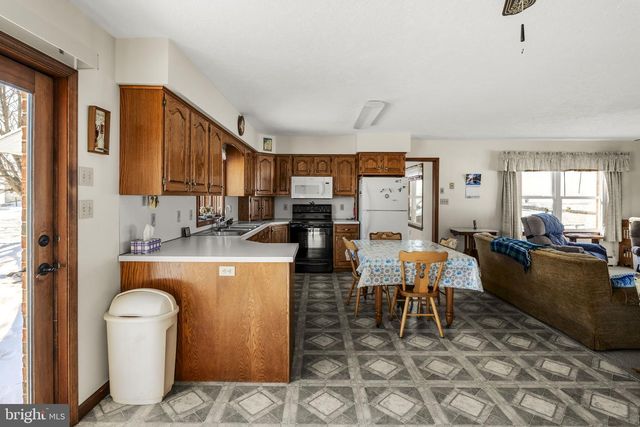 85 WISSLER RD, Lititz, PA 17543