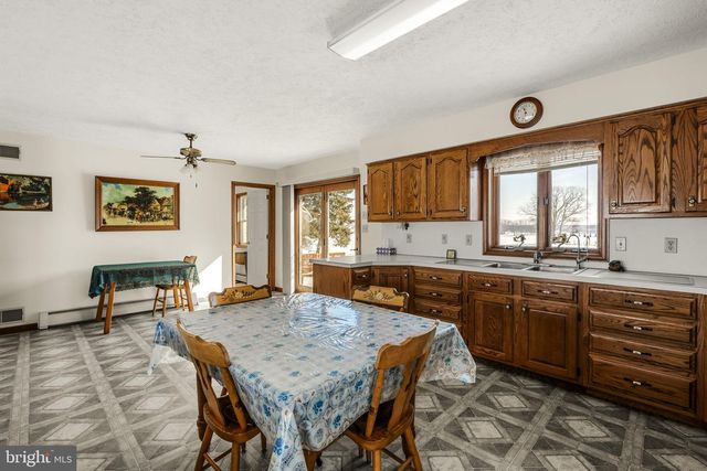 85 WISSLER RD, Lititz, PA 17543