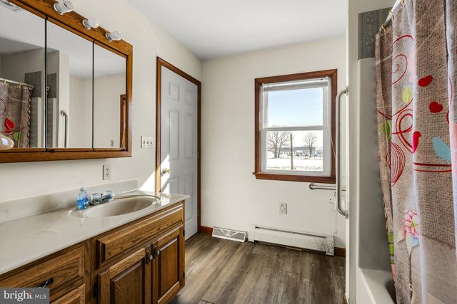 85 WISSLER RD, Lititz, PA 17543