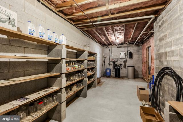 85 WISSLER RD, Lititz, PA 17543