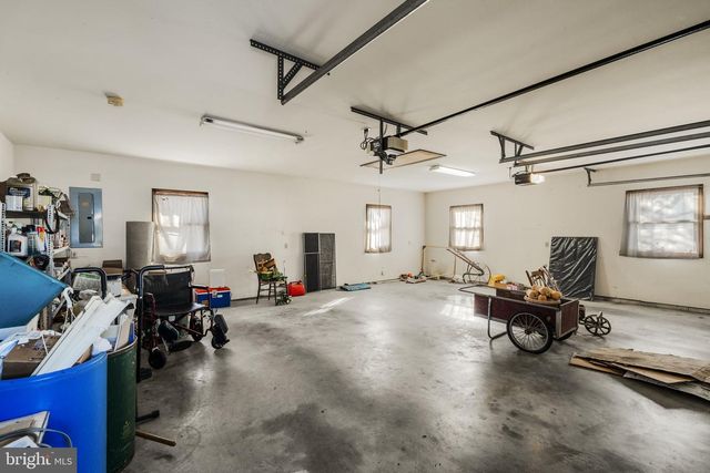 85 WISSLER RD, Lititz, PA 17543