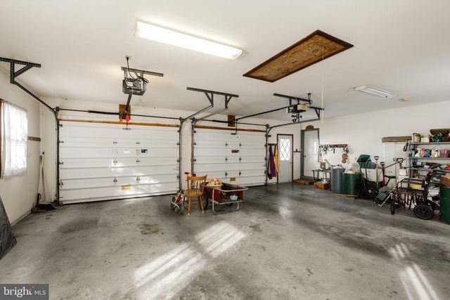 85 WISSLER RD, Lititz, PA 17543