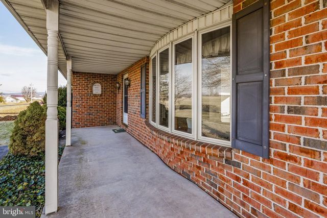 85 WISSLER RD, Lititz, PA 17543