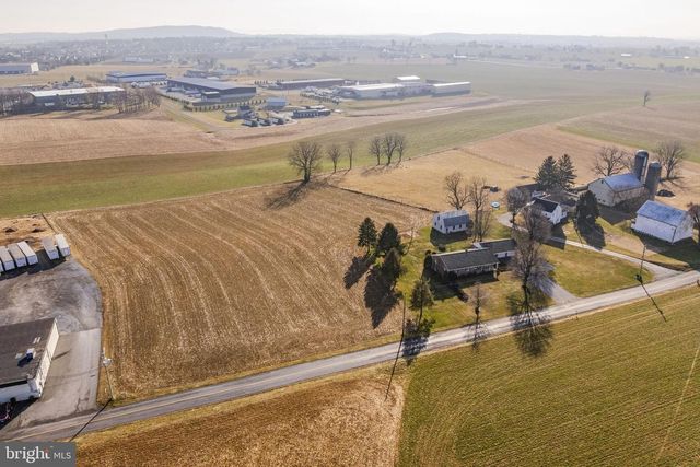 85 WISSLER RD, Lititz, PA 17543