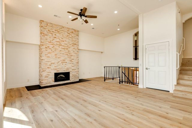 411 Sailfish Lane 101, Freeport, TX 77541