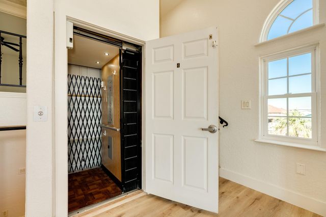 411 Sailfish Lane 101, Freeport, TX 77541