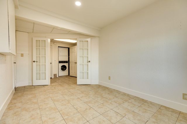 411 Sailfish Lane 101, Freeport, TX 77541