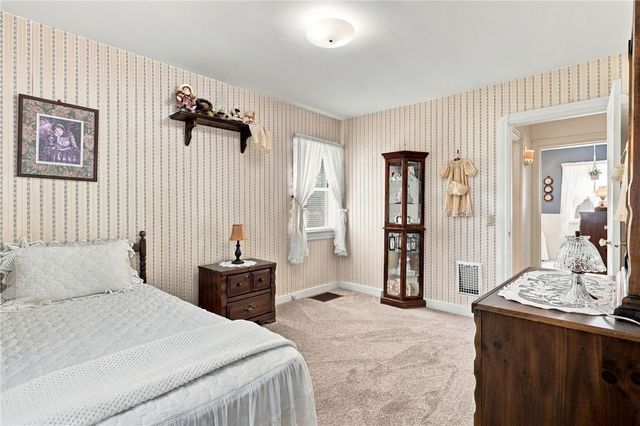 123 Chesterton Road, Greece, NY 14626