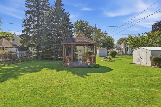 123 Chesterton Road, Greece, NY 14626