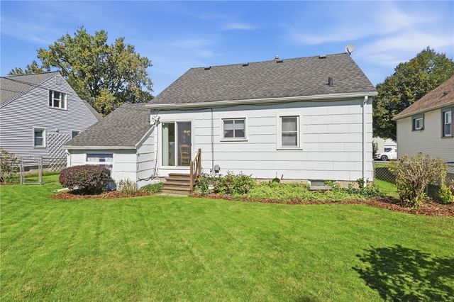 123 Chesterton Road, Greece, NY 14626