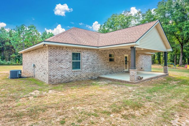 3501 Plympton Road, Laurel Hill, FL 32567