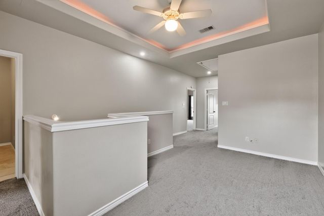6 Regency Point, Montgomery, TX 77356