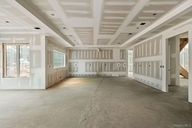 94 Viola Road, Suffern, NY 10901