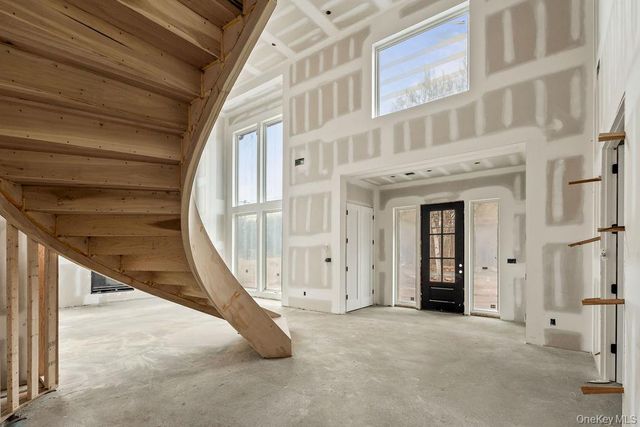 94 Viola Road, Suffern, NY 10901