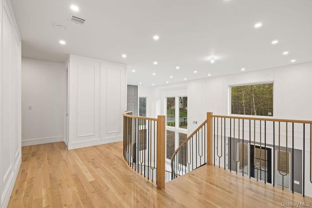 94 Viola Road, Suffern, NY 10901