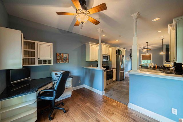 210 McKenna Dr, Kevil, KY 42053