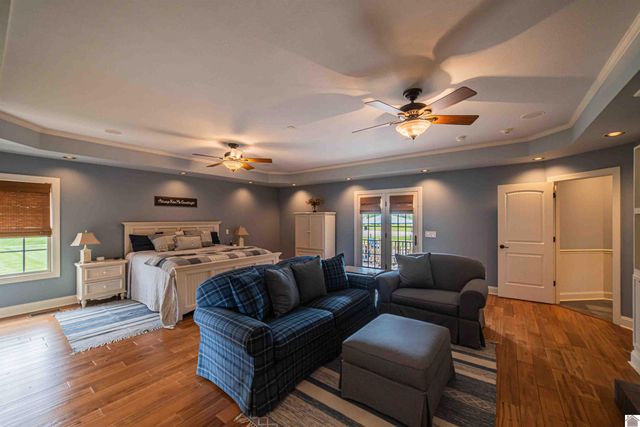 210 McKenna Dr, Kevil, KY 42053