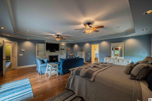 210 McKenna Dr, Kevil, KY 42053